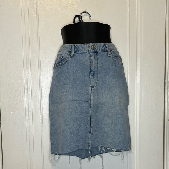 Forever 21 Light Blue Denim A-Line Skirt - Picture 2 of 7